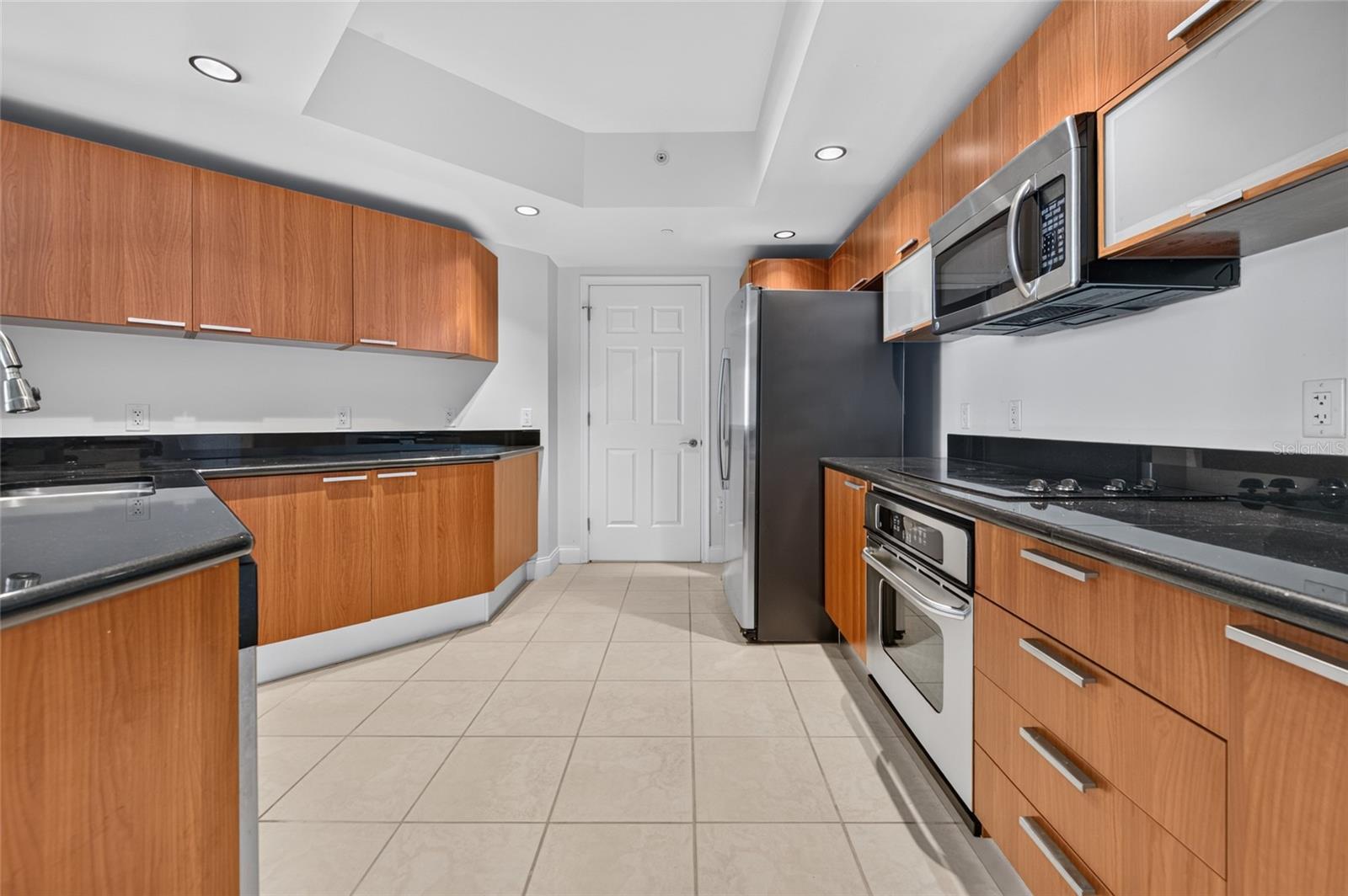 241 RIVERSIDE DRIVE 907