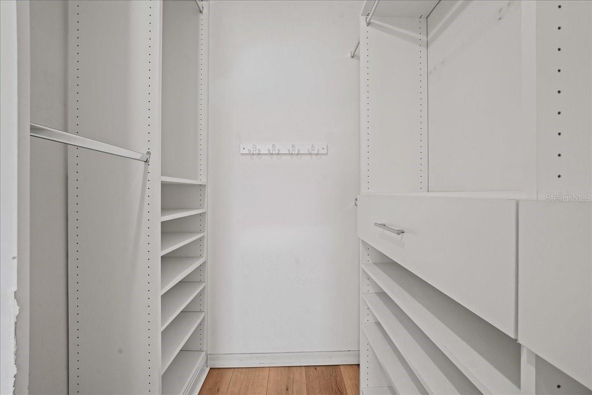 SILVER SPGS SHORES 20 - Residential