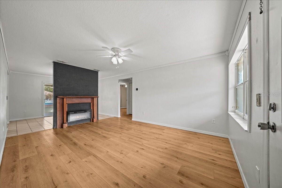 SILVER SPGS SHORES 20 - Residential