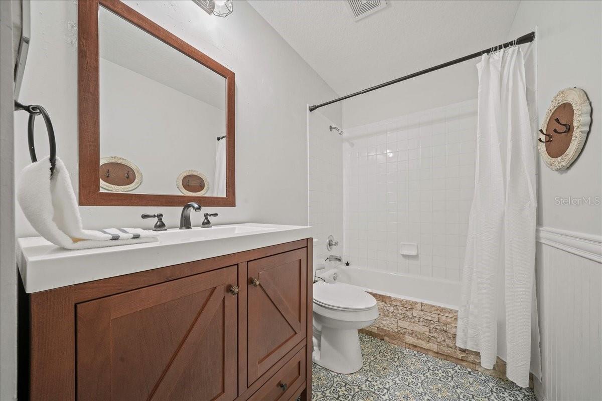 SILVER SPGS SHORES 20 - Residential