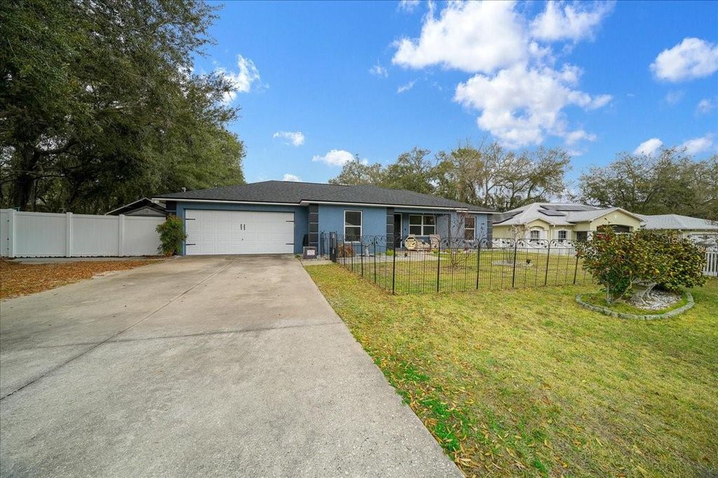 Photo of 9 Pecan Radial, Ocala, FL 34472 (MLS # OM719846)