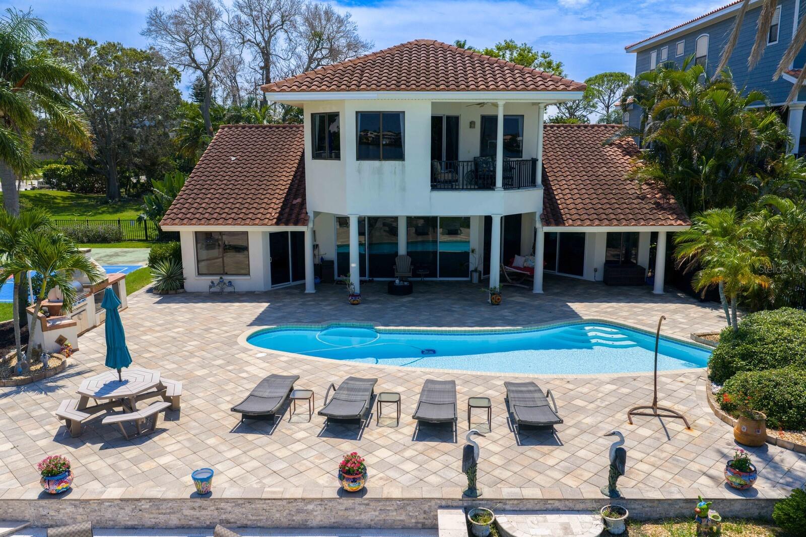 SEA BREEZE ISLAND - Residential