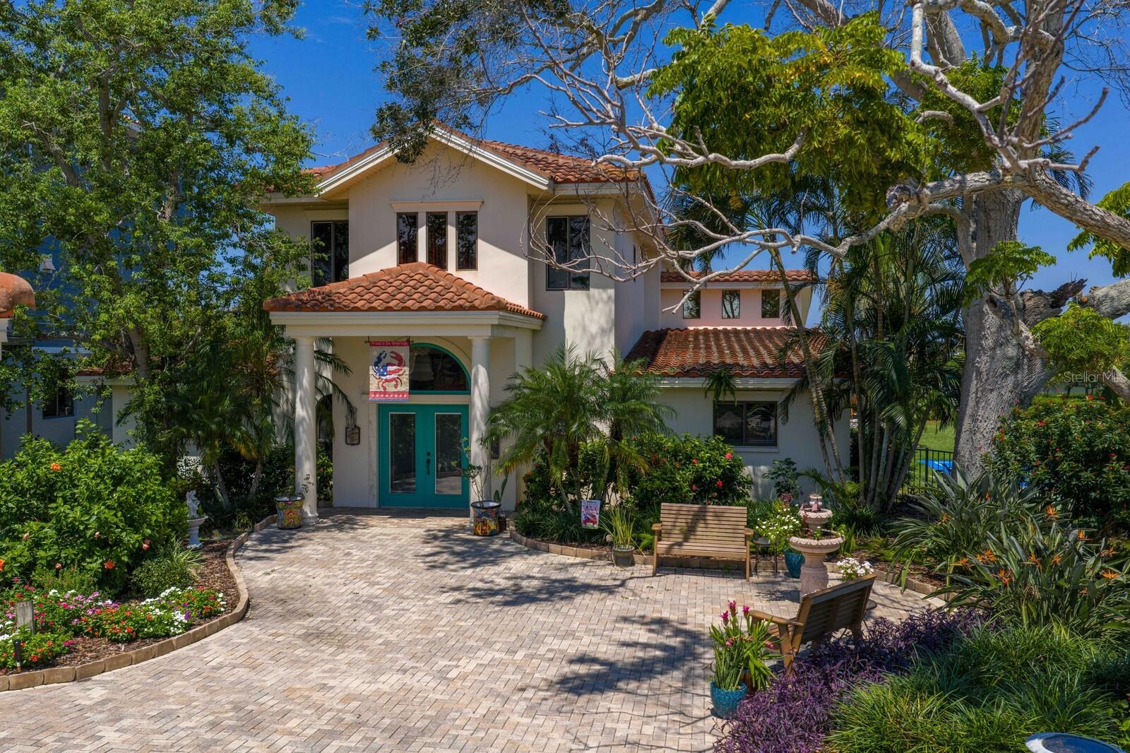 SEA BREEZE ISLAND - Residential
