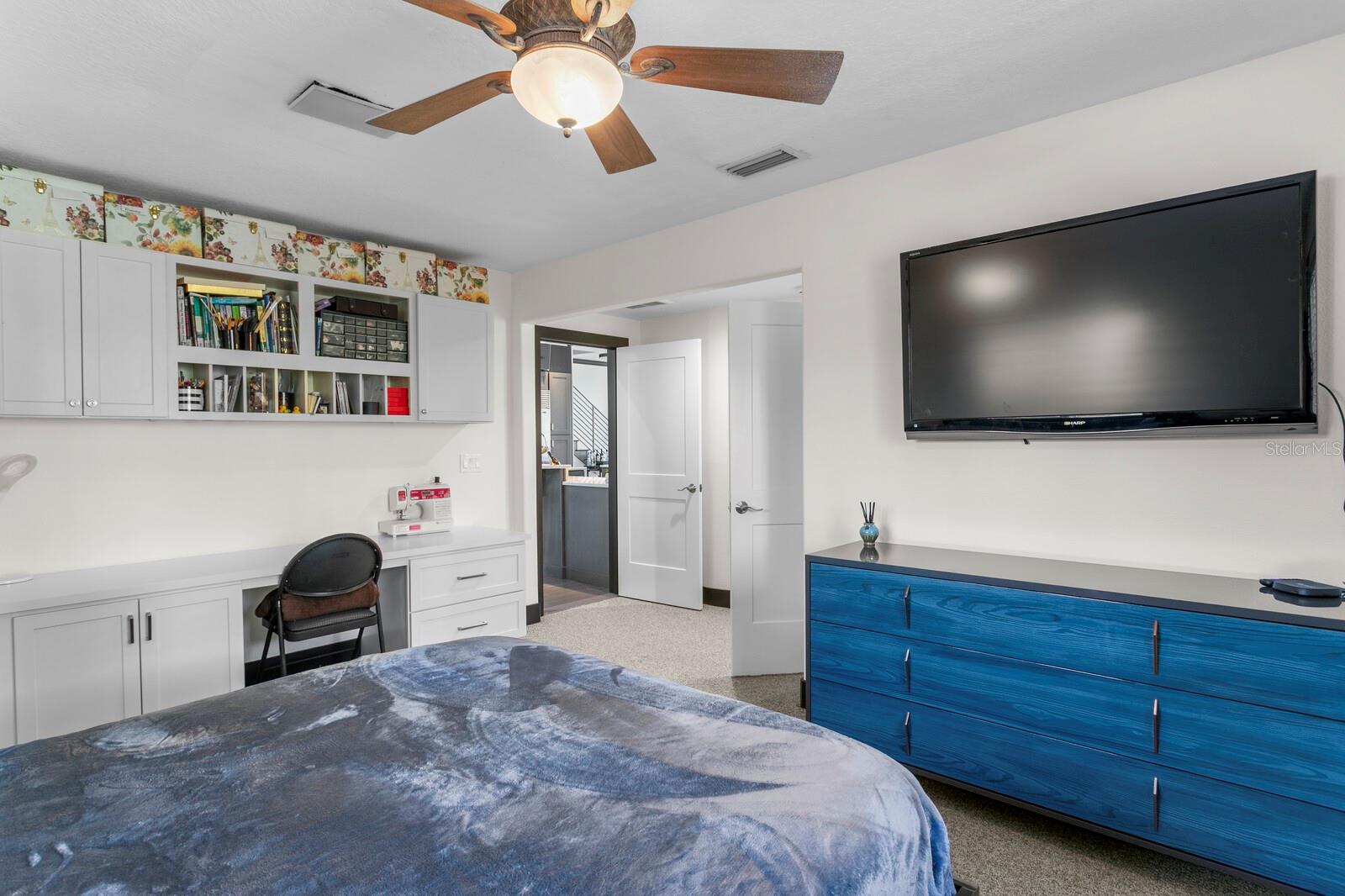 SEA BREEZE ISLAND - Residential