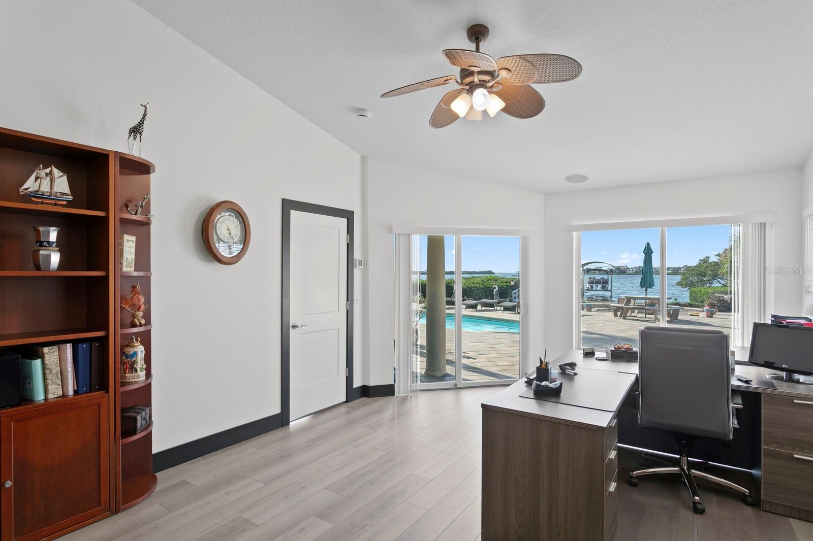 SEA BREEZE ISLAND - Residential