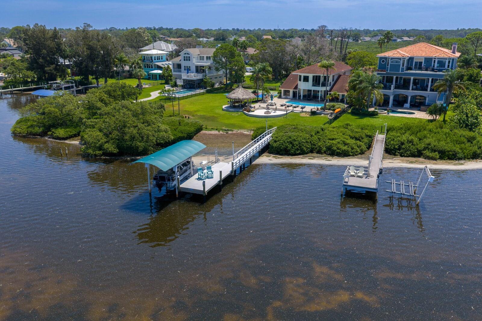 1632 SEA BREEZE DRIVE