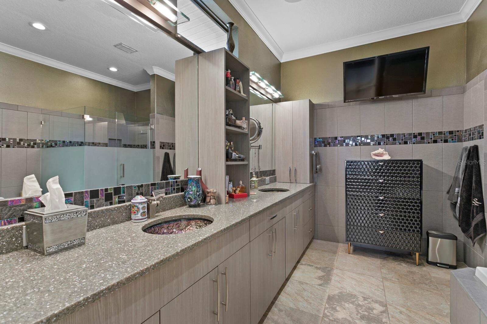 SEA BREEZE ISLAND - Residential