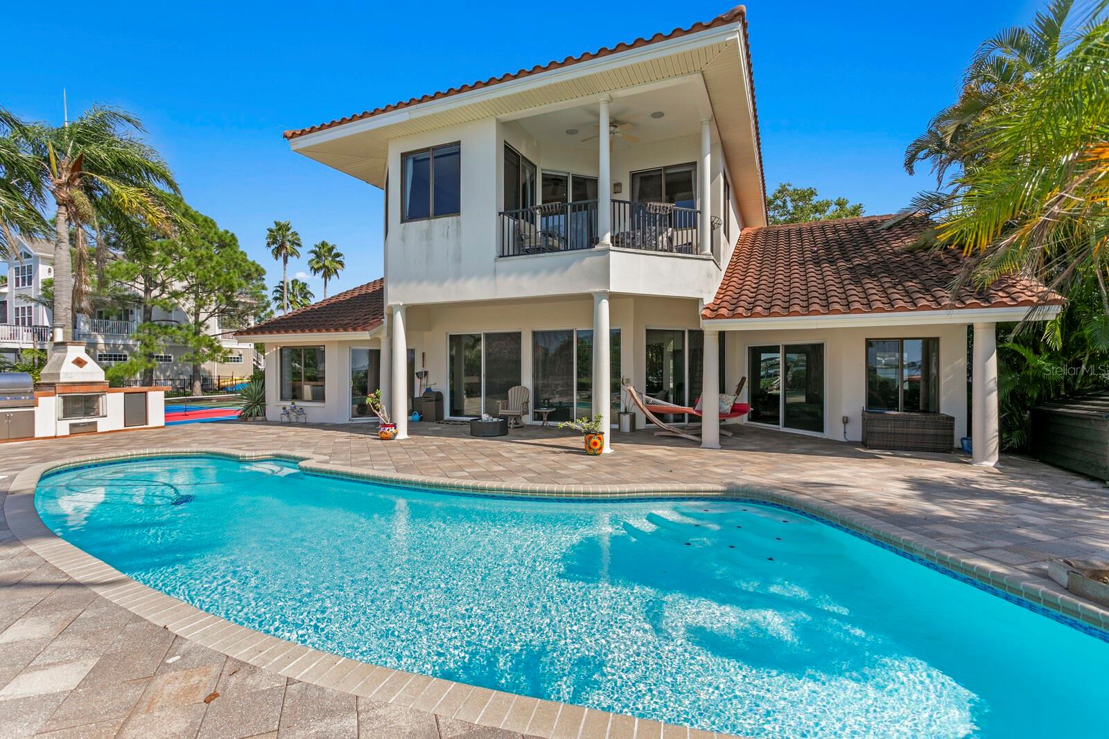SEA BREEZE ISLAND - Residential