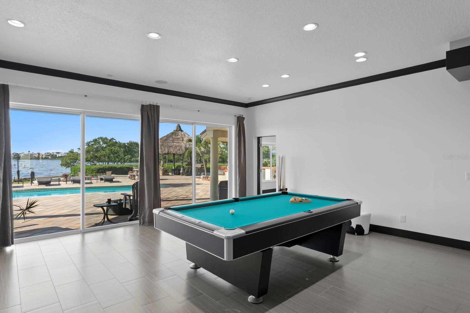 SEA BREEZE ISLAND - Residential