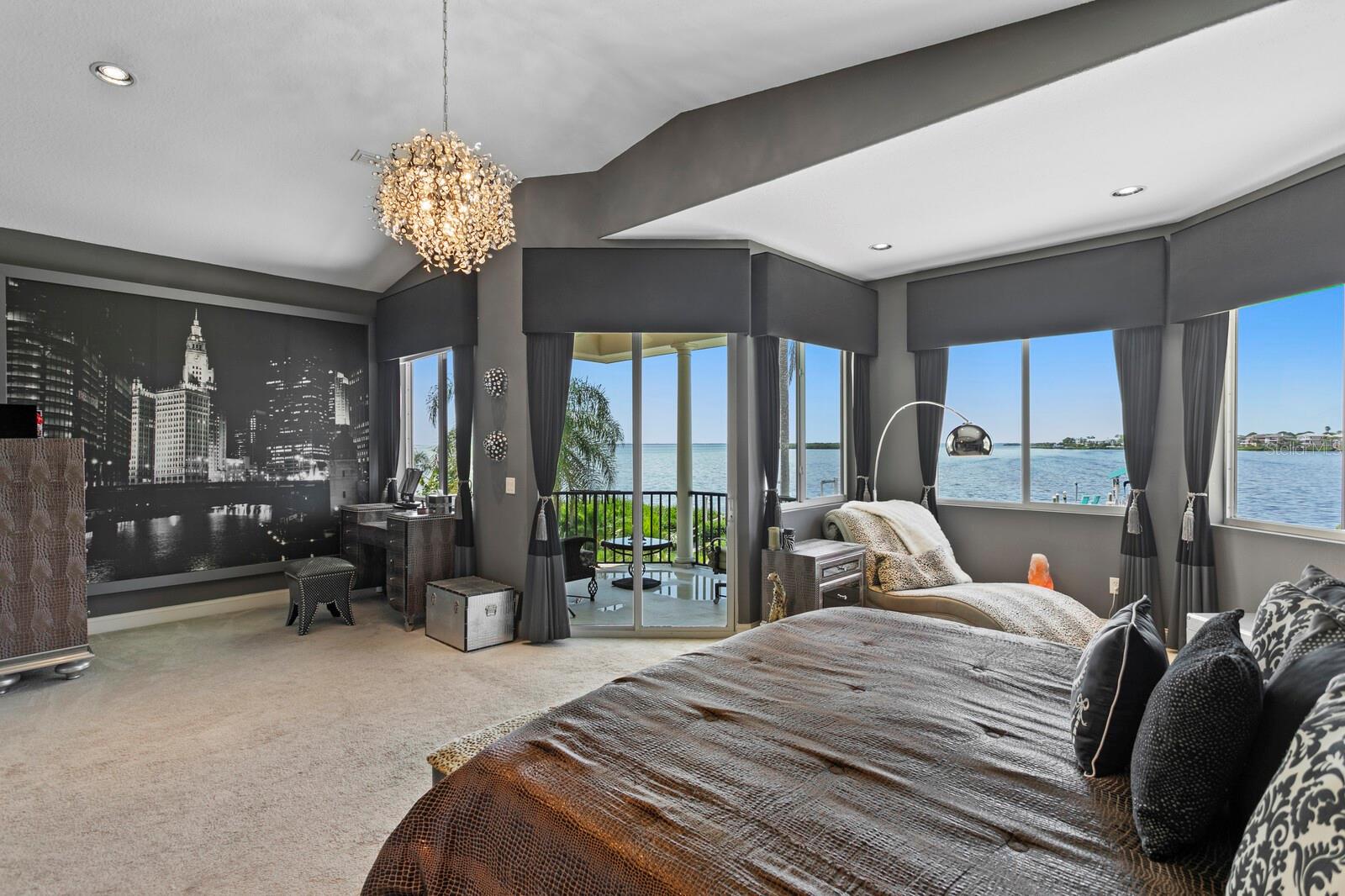 SEA BREEZE ISLAND - Residential