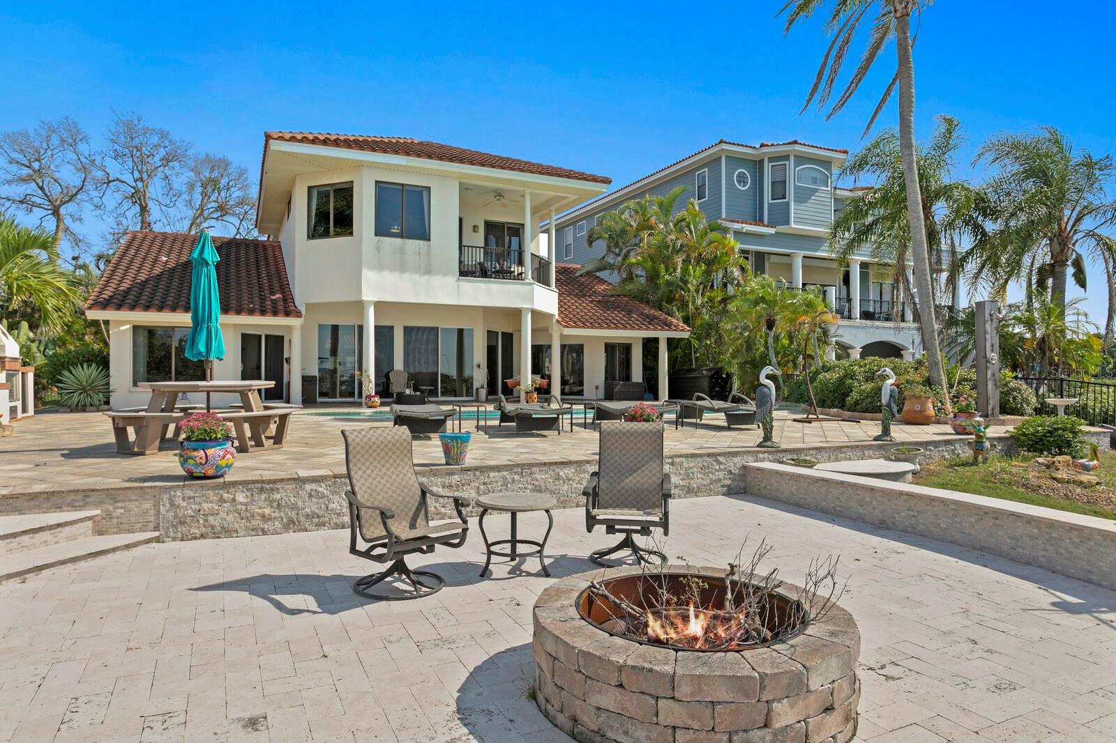 SEA BREEZE ISLAND - Residential