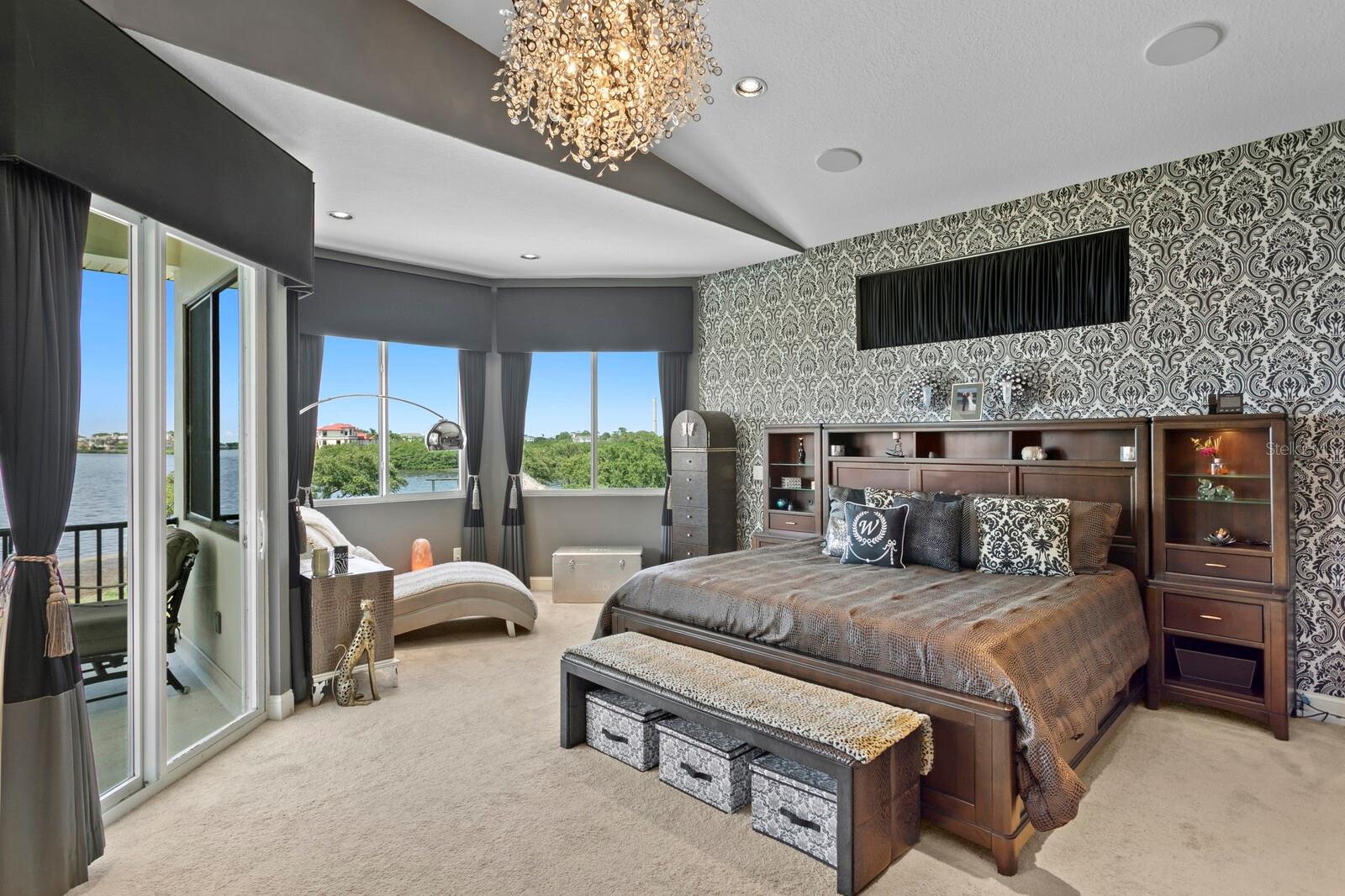 SEA BREEZE ISLAND - Residential