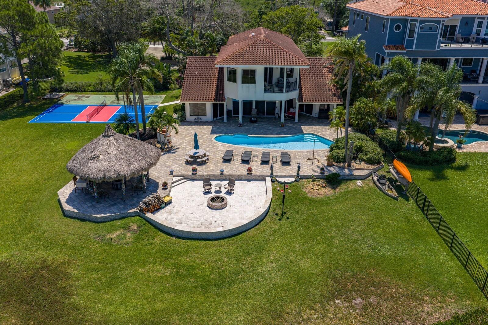 SEA BREEZE ISLAND - Residential