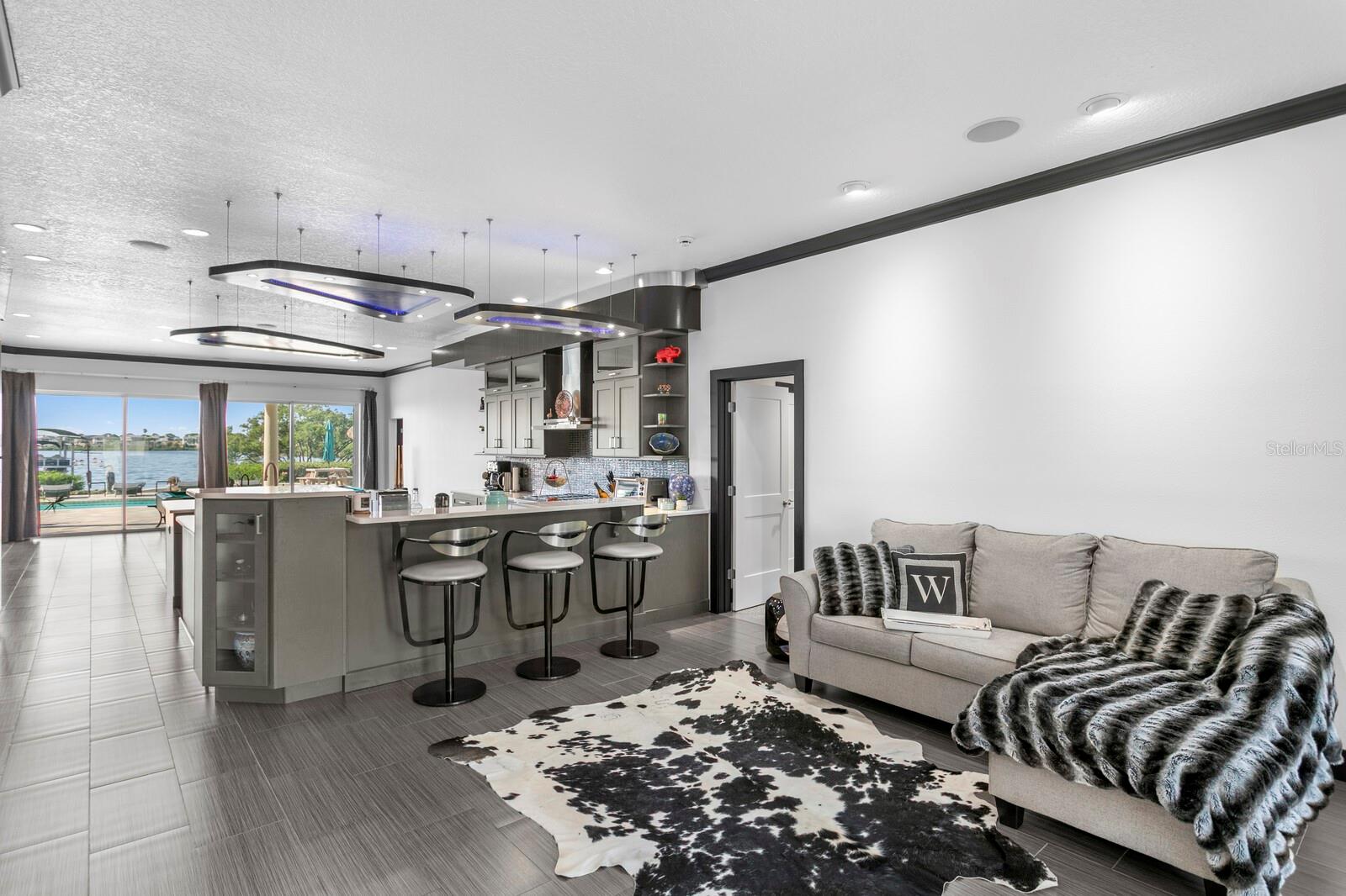 SEA BREEZE ISLAND - Residential