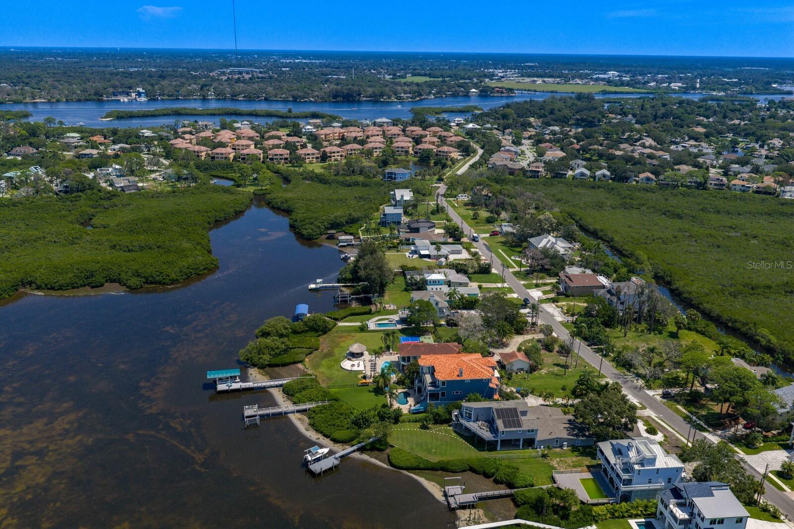SEA BREEZE ISLAND - Residential