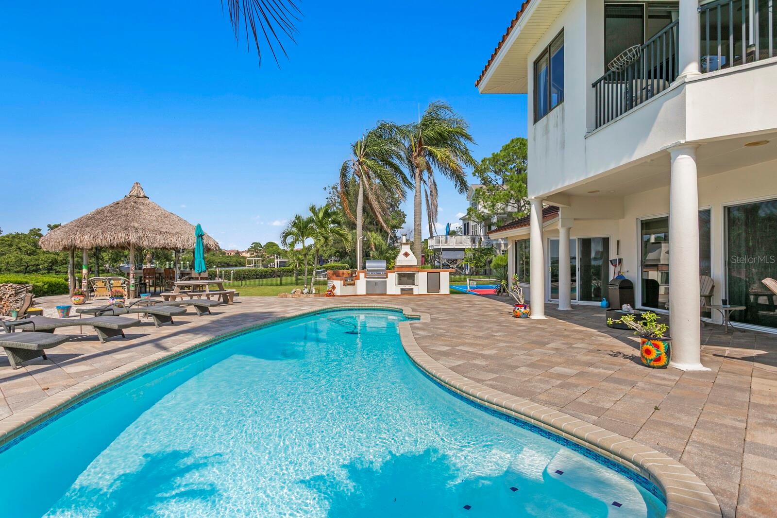 SEA BREEZE ISLAND - Residential