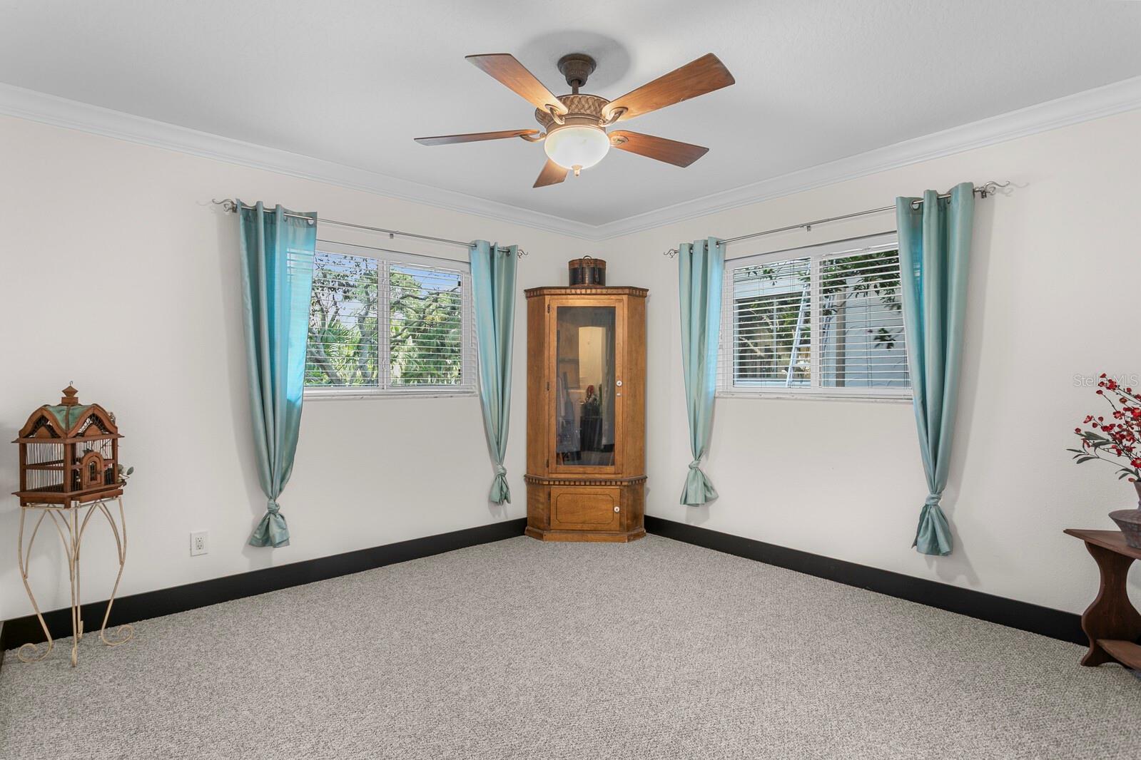 SEA BREEZE ISLAND - Residential
