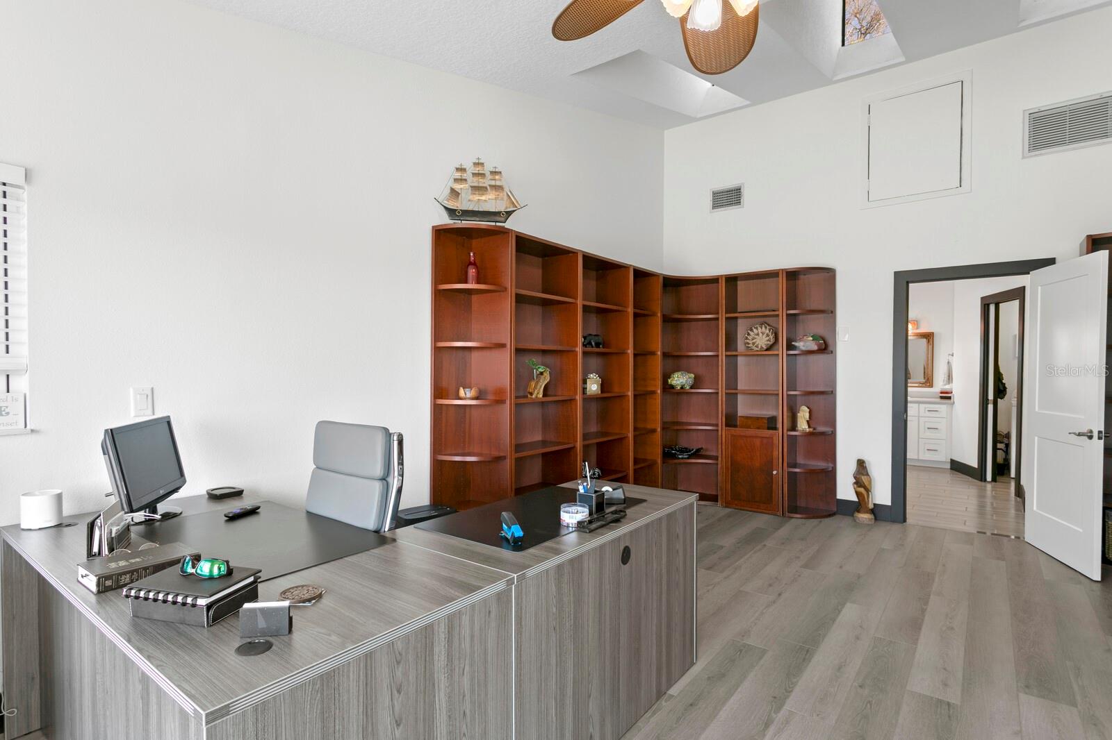 SEA BREEZE ISLAND - Residential