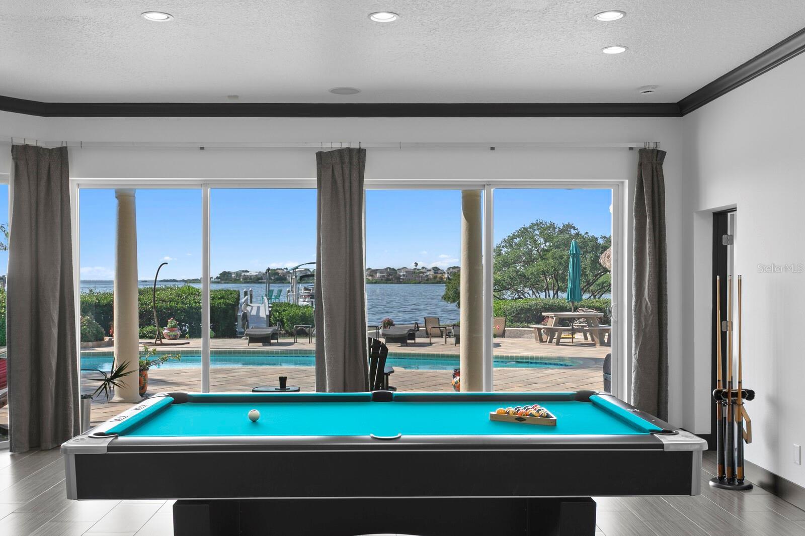 SEA BREEZE ISLAND - Residential