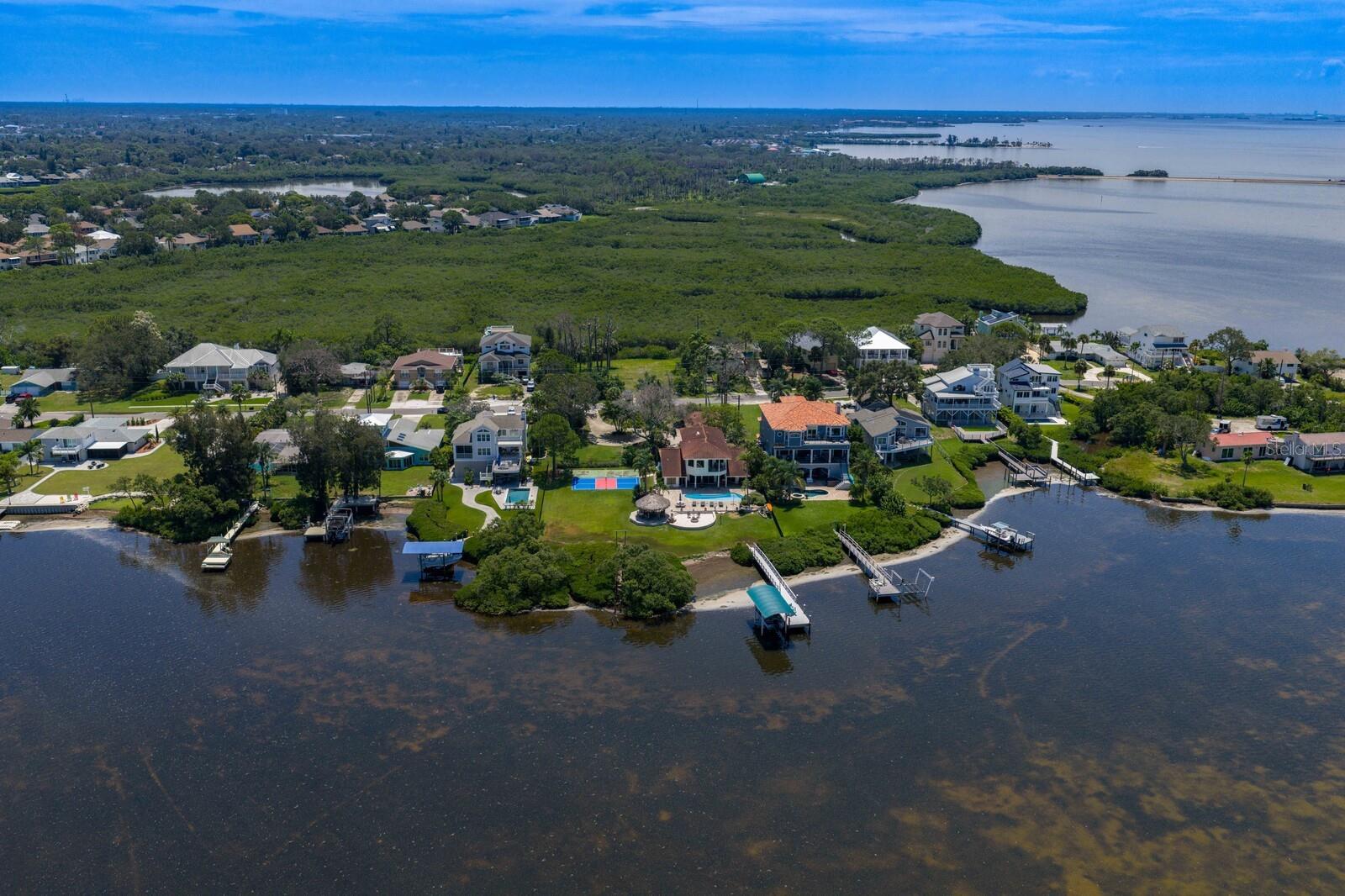 SEA BREEZE ISLAND - Residential