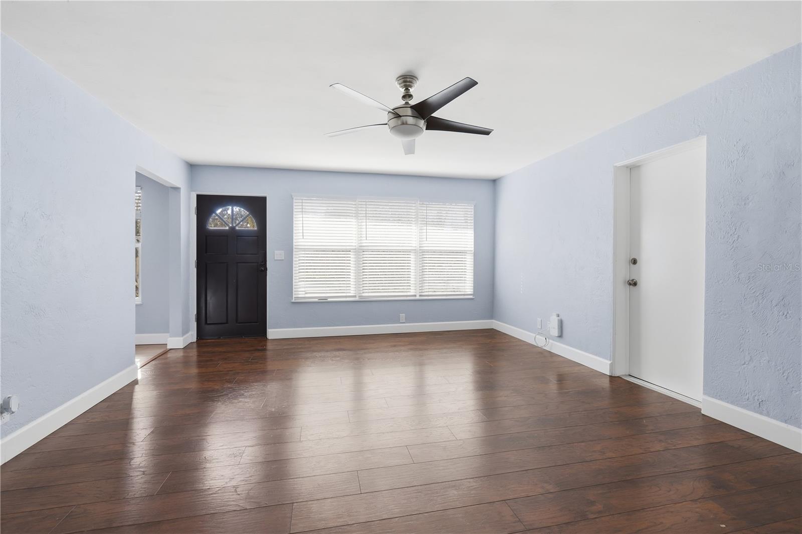 BRENTWOOD PARK UNIT 01 - Residential