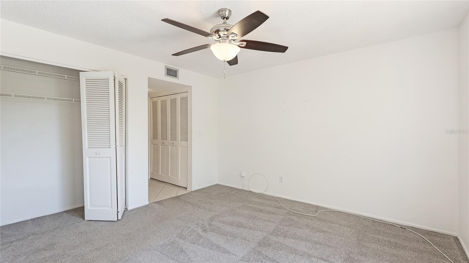 GLEN OAKS GARDEN APTS 2 - Residential Lease