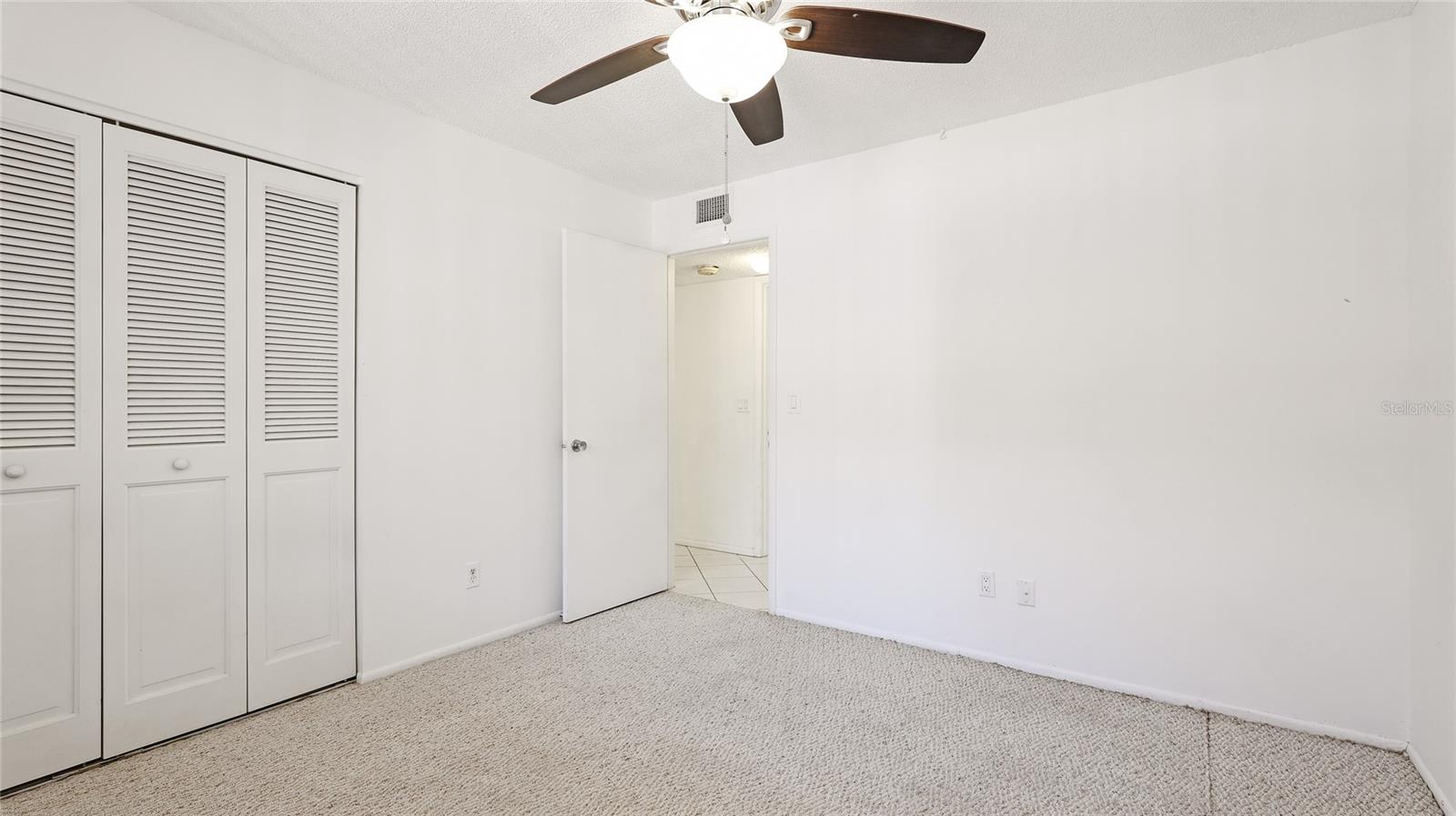 GLEN OAKS GARDEN APTS 2 - Residential Lease