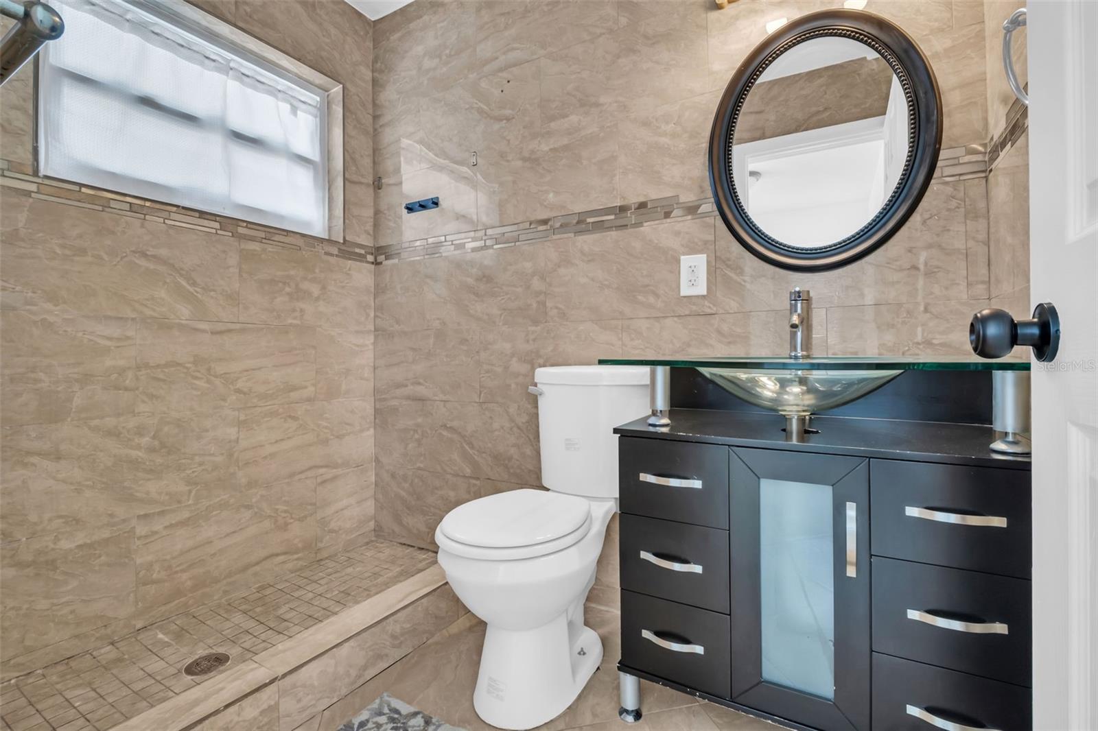 SIRMONS GROVES - Residential