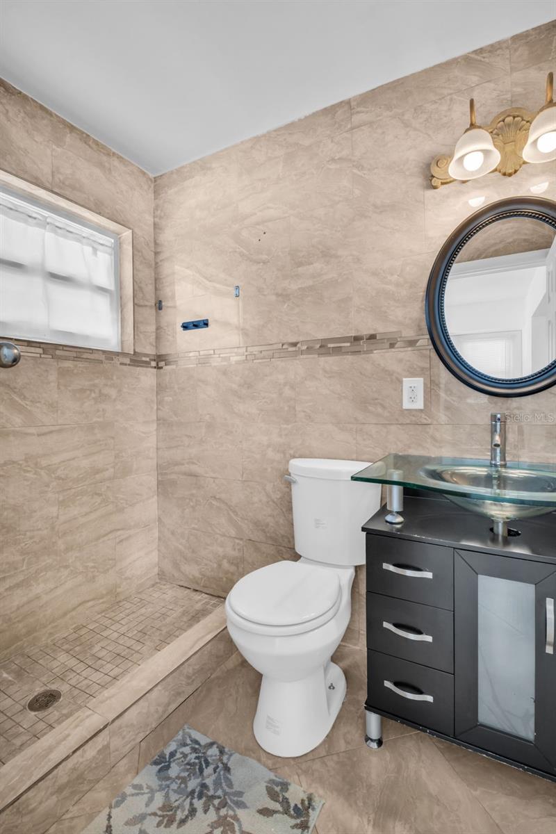 SIRMONS GROVES - Residential