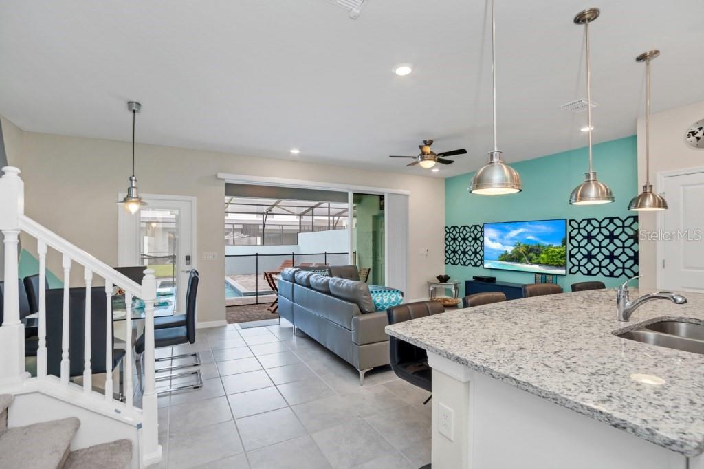 1320 LAVA TREE DR