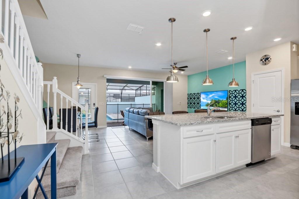 1320 LAVA TREE DR