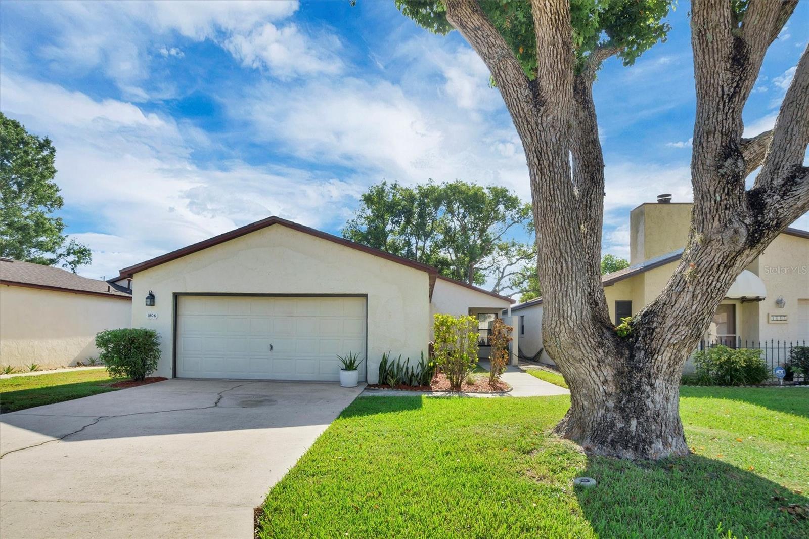 1806 COLUMBIA DRIVE