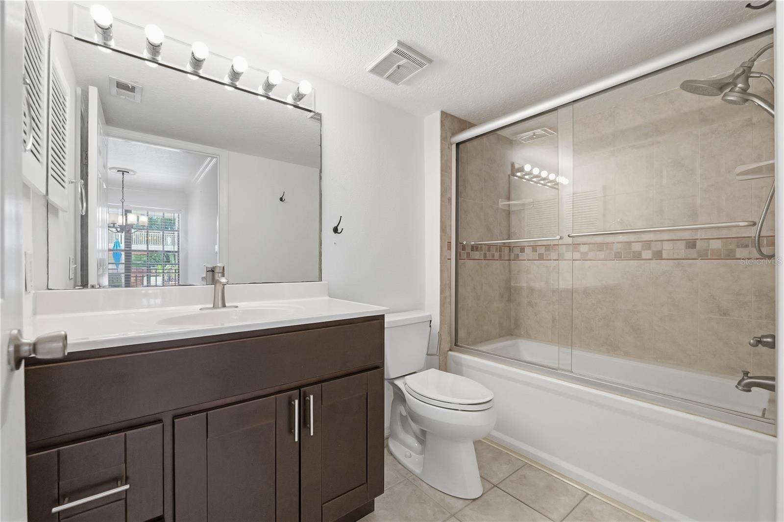 1000 W HORATIO STREET 111