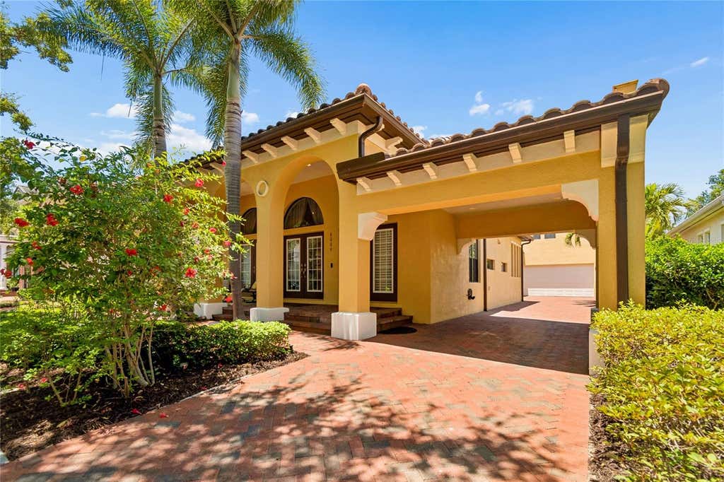 Photo of 6009 Yeats Manor Drive, Tampa, FL 33616 (MLS # TB8522555)