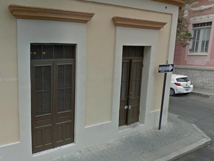 This charming building in the heart of historic Ponce blends timeless character with exceptional potential. Located along one of the city’s iconic streets, the property showcases classic architectural details, including high ceilings, traditional balconies, and beautifully preserved elements that reflect Ponce’s rich cultural heritage. Its spacious layout offers versatility for residential, commercial, or mixed-use purposes, making it an ideal investment opportunity.

Surrounded by vibrant plazas, renowned landmarks, and local businesses, the building enjoys steady foot traffic and a prime location that captures the essence of southern Puerto Rico living. Whether restored to its original elegance or thoughtfully modernized, this property presents a rare chance to own a piece of history in one of the island’s most picturesque and culturally significant cities.