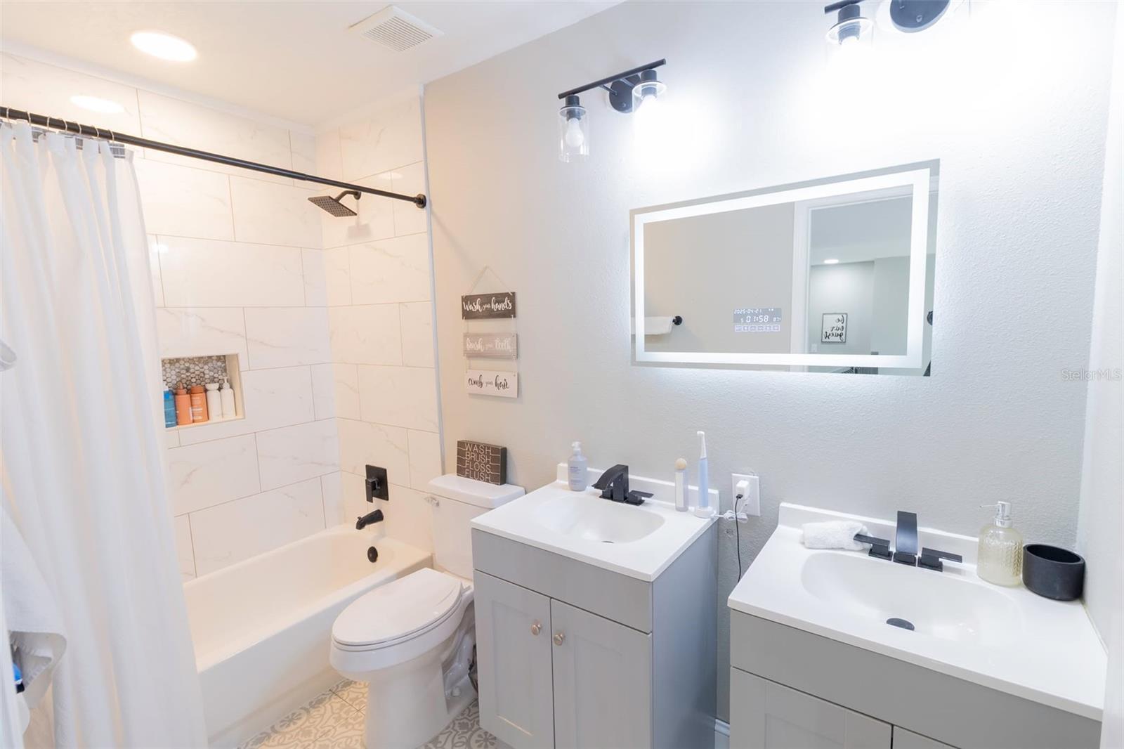 PROVIDENCE LAKES PRCL N PHAS - Residential