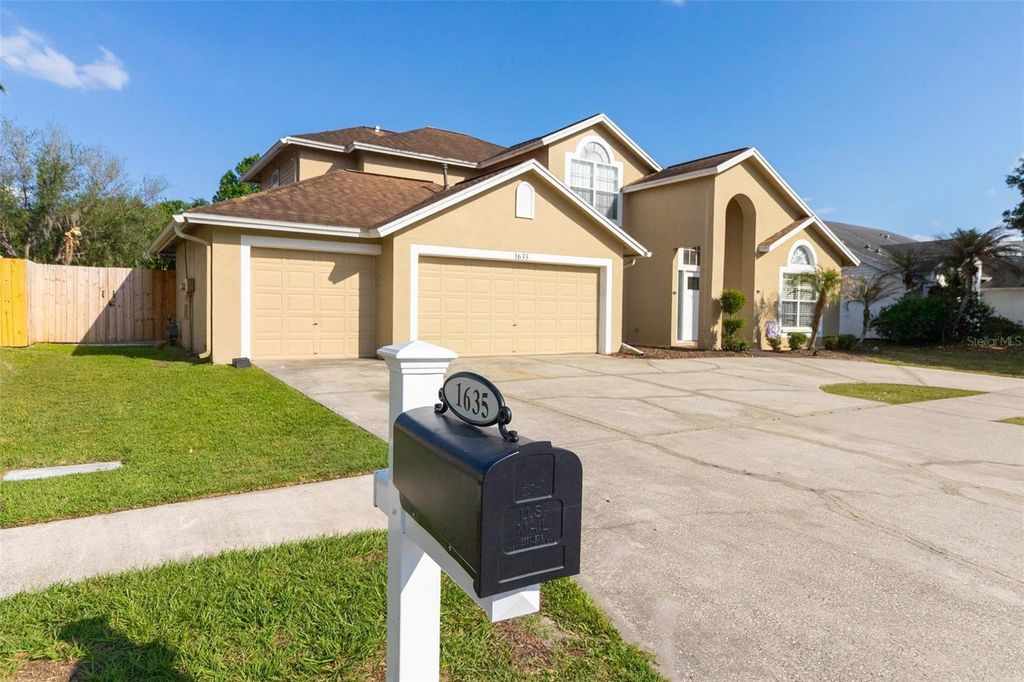 Photo of 1635 Ledgestone Drive, Brandon, FL 33511 (MLS # TB8494566)