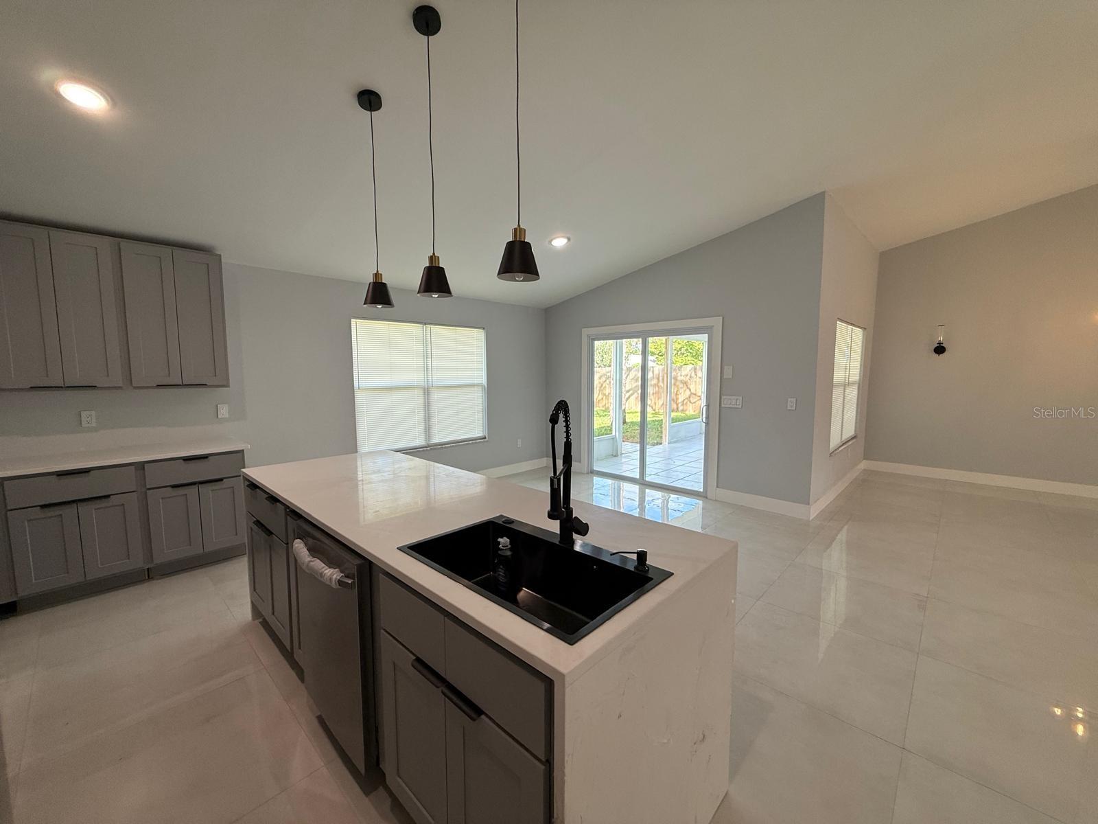 PORT MALABAR UNIT 5 LOT 10 BLK 128 - Residential Lease