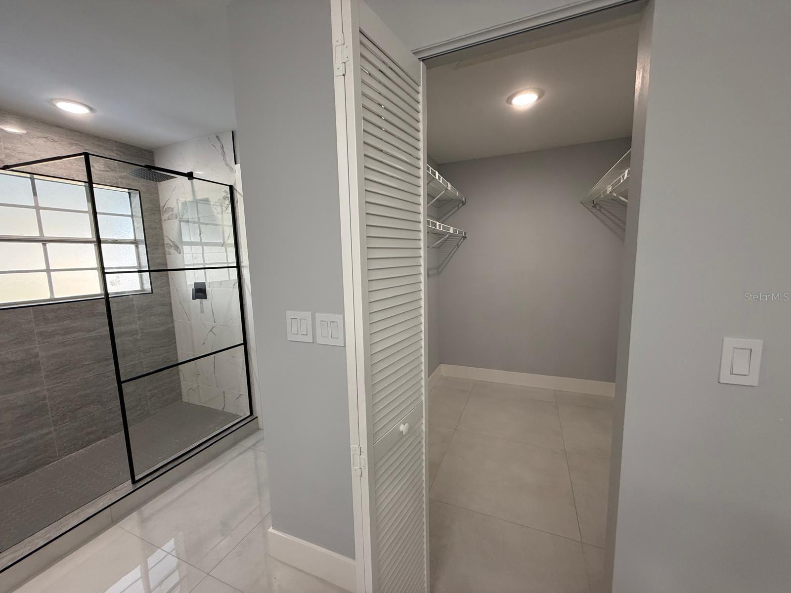 PORT MALABAR UNIT 5 LOT 10 BLK 128 - Residential Lease