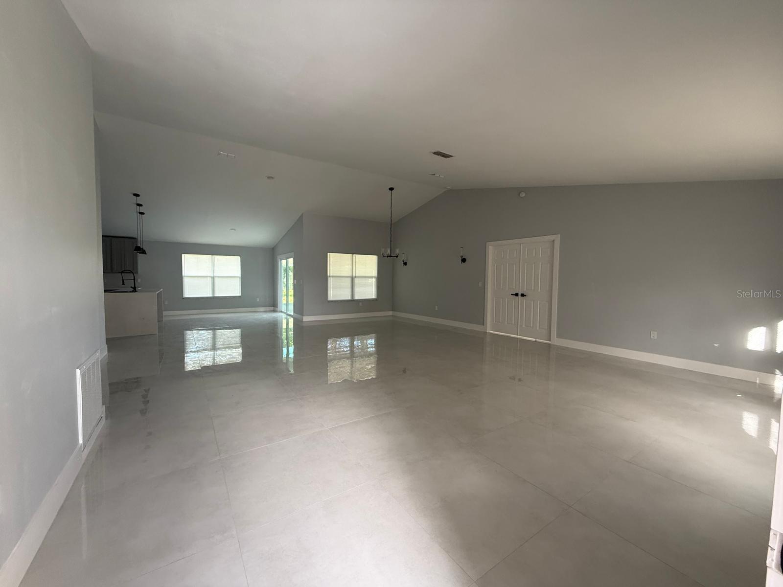 PORT MALABAR UNIT 5 LOT 10 BLK 128 - Residential Lease