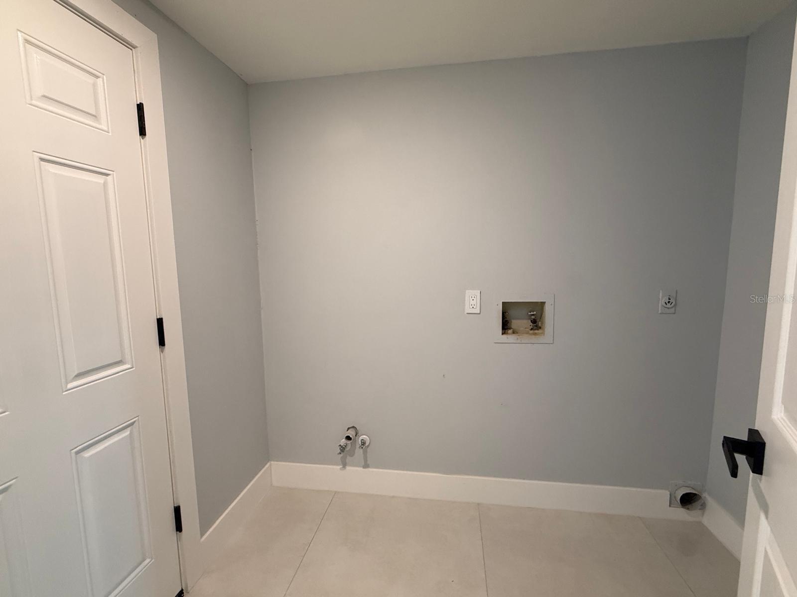 PORT MALABAR UNIT 5 LOT 10 BLK 128 - Residential Lease