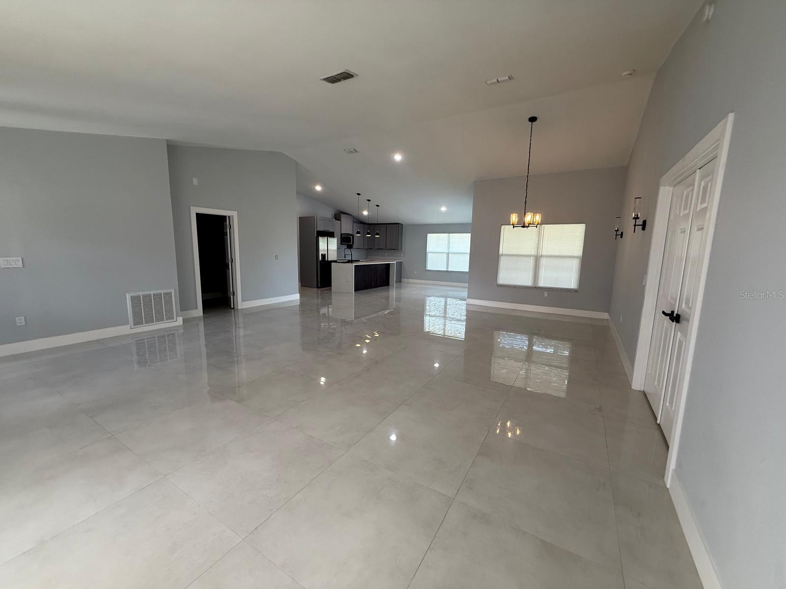 PORT MALABAR UNIT 5 LOT 10 BLK 128 - Residential Lease