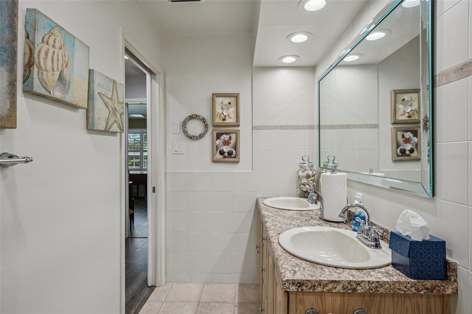 LEISURE ACRES - Residential