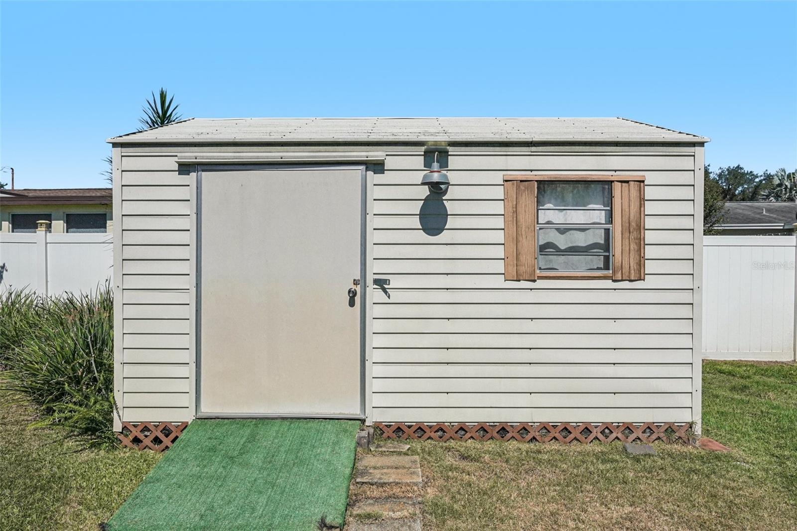 LEISURE ACRES - Residential