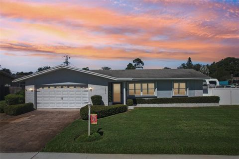 1586 ROSERY ROAD NE LARGO FL 33770
