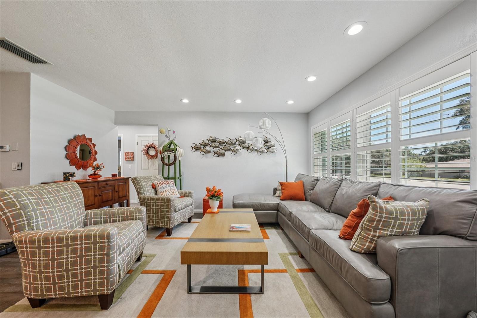 LEISURE ACRES - Residential