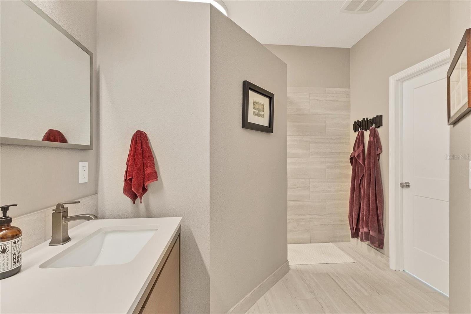 CARLYLE AT VILLAGES OF PALM-AIRE - Residential