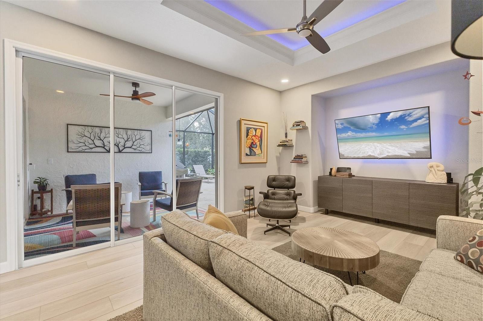 CARLYLE AT VILLAGES OF PALM-AIRE - Residential