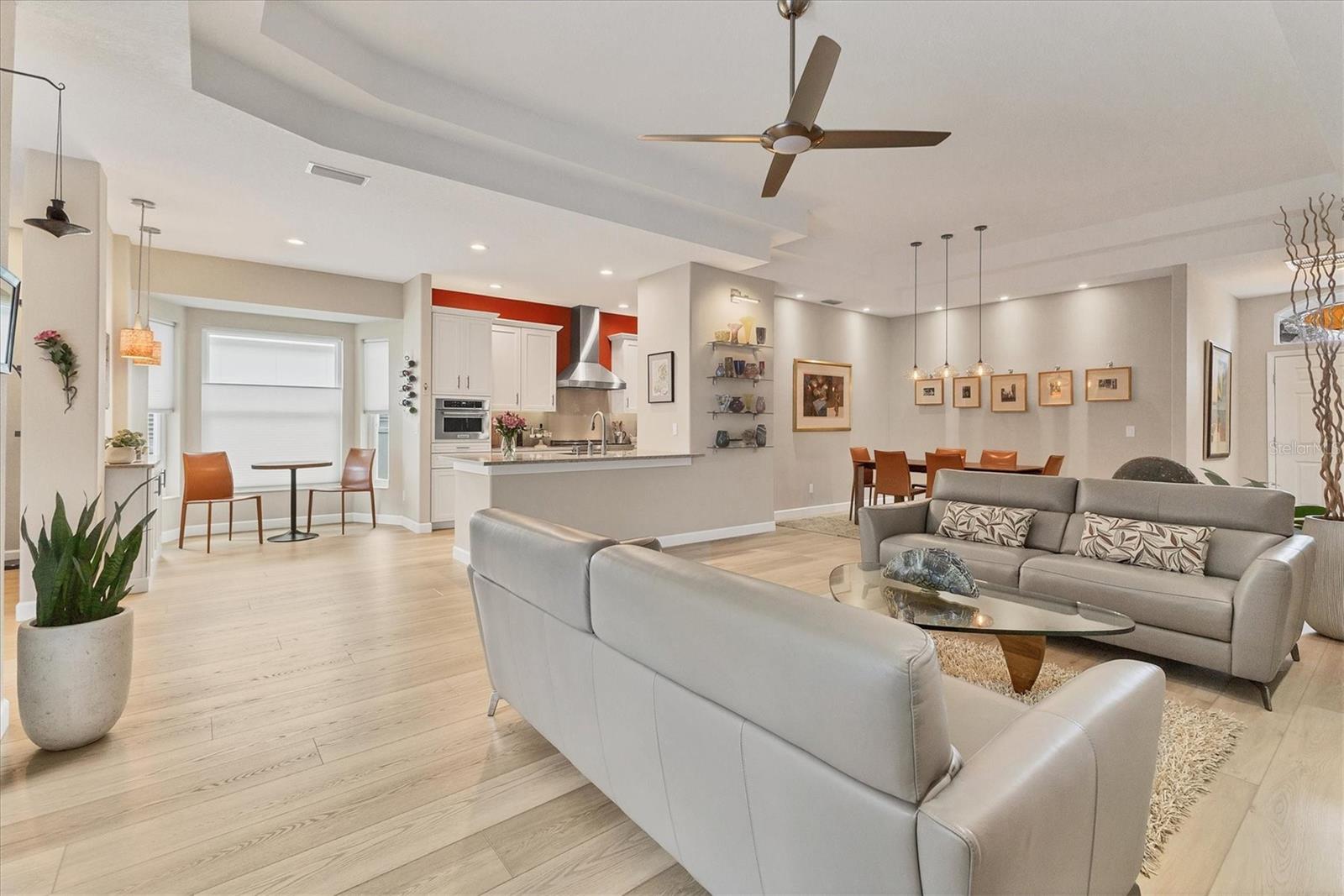 CARLYLE AT VILLAGES OF PALM-AIRE - Residential