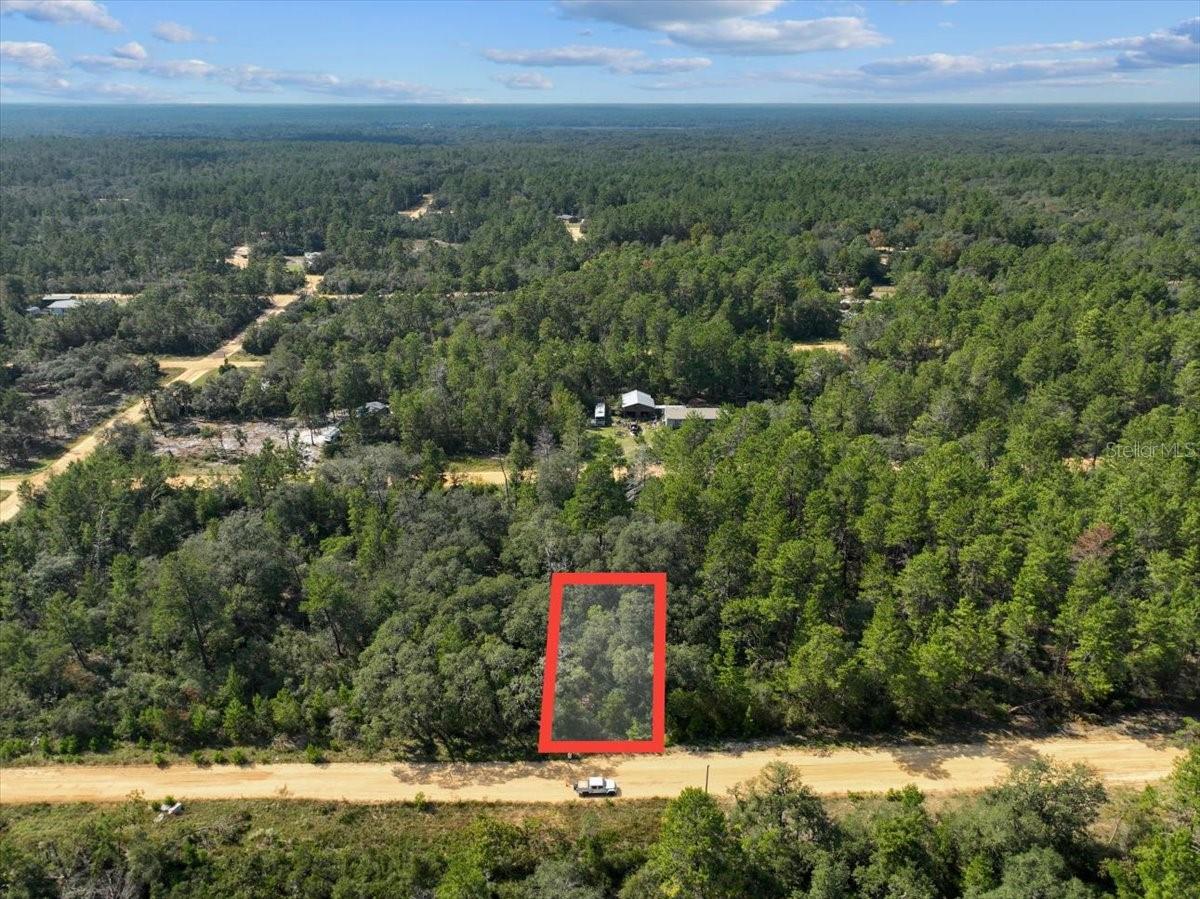 INTERLACHEN LAKES ESTATES - Land